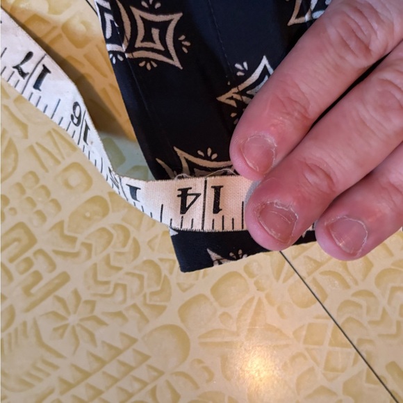 Vintage Elegant Black and White Patterned Skirt - Picture 9 of 10